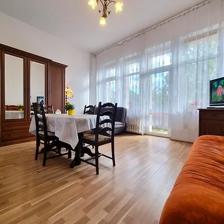 Euro24 Topola - Centrum, Blisko Skm